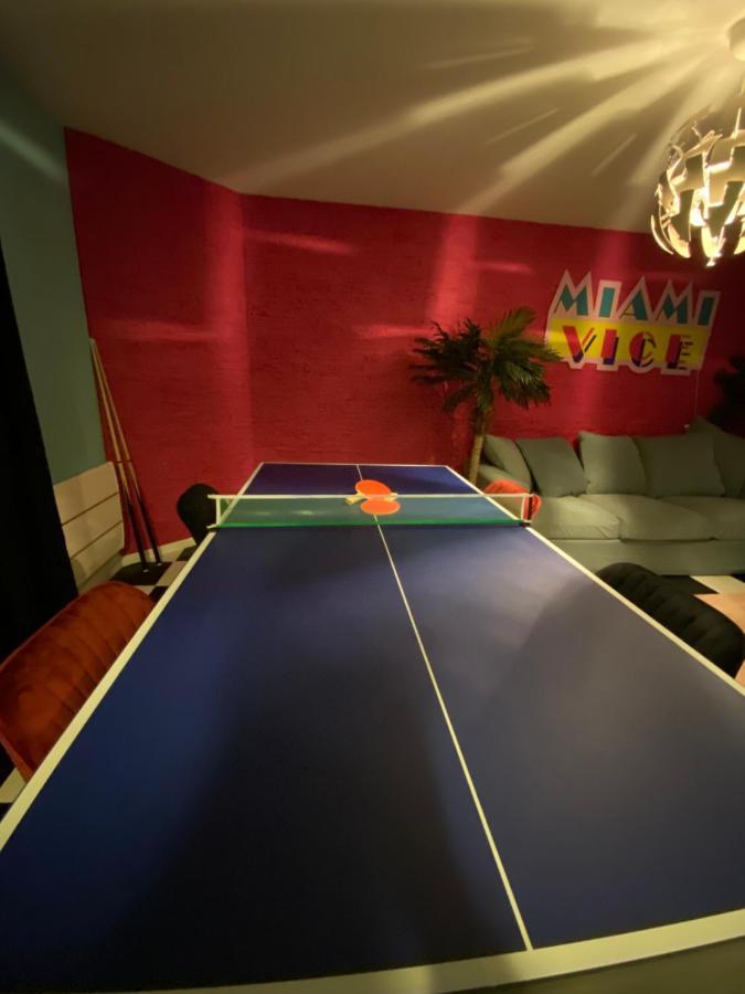 Capsule Miami Vice - Jacuzzi - Billard - Ecran Cinema & Netflix - Ping-Pong - Nintendo & Jeux- 列万 外观 照片